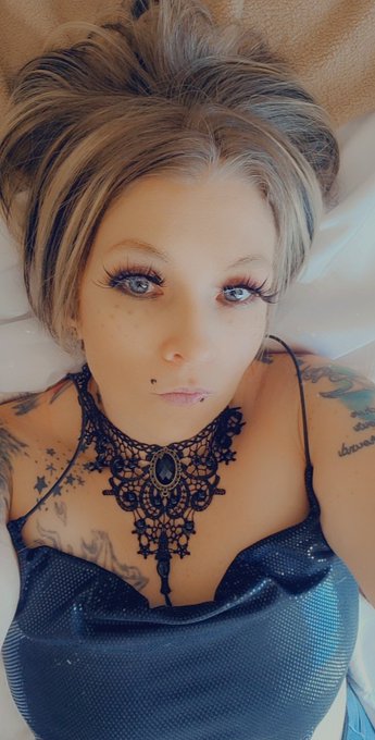 Starzzinmyeyez’s pics and videos