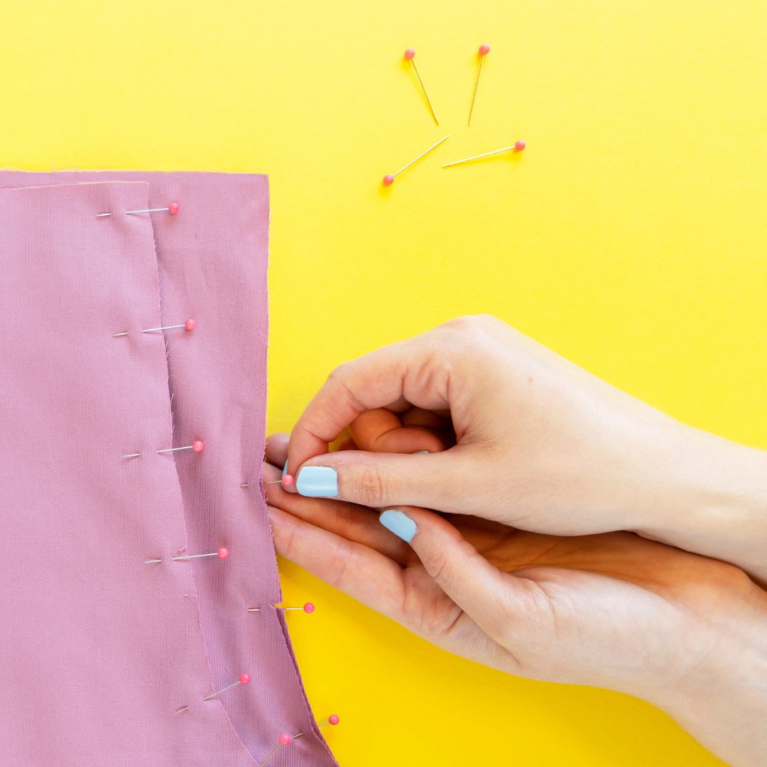 TillyButtons's tweet photo. Fancy finding out the name of our upcoming BRAND NEW sewing pattern? Play along in our Instagram Stories now to find it π€«
π·: @janelookerphotography
#TillyAndTheButtons #Sewing #SewingPattern #DIYStyle #LearnToSew #HandmadeWardrobe #SewingProject https://t.co/0lVXUvoi1t
