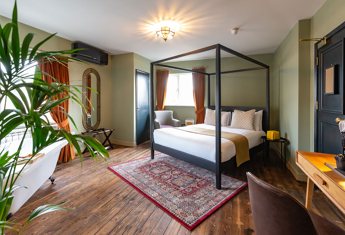 Metropolitan Pub Co tweet media