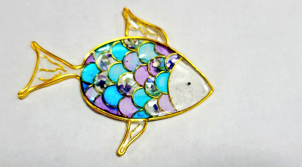 レジンハンドメイドやってみたよ…難しい😕 