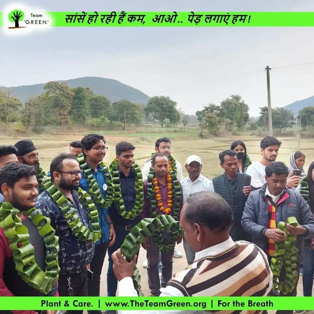 TweetTeamGREEN's tweet photo. February 27, 2022_
#sundaysignaturedrive
#treeplantation🌱 drive at Govt. Primary School, Ara village, Ormanjhi
We have planted 10 Maulshree Saplings with Pradhan Jee and Villegers.
#GoGreenBrforeGreenGoes🌱 #keepplantingtrees https://t.co/m1PVLJJSuR