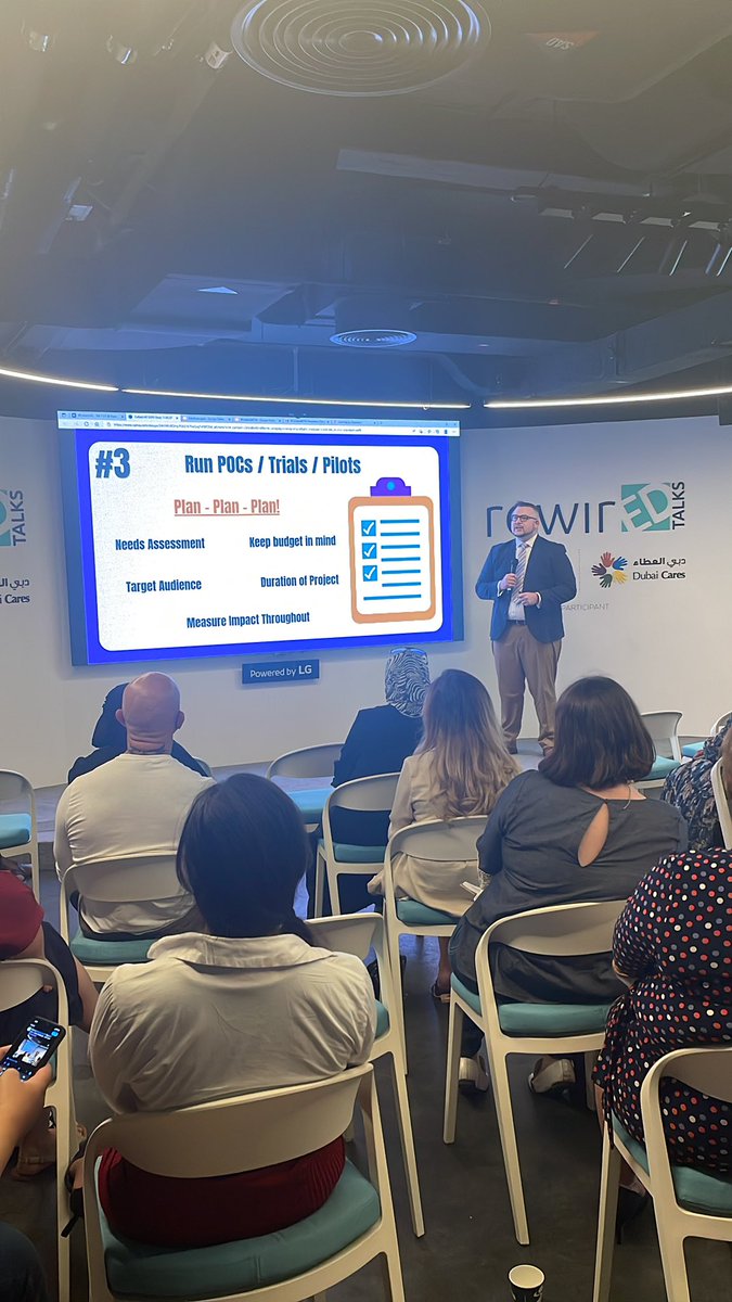 It’s fantastic to be a part of <a href="/collabuae/">#CollabUAE</a> #CollabUAE 

The UAE has an incredible amount of talented educators! <a href="/andyturner32/">Andy Turner</a> well done!