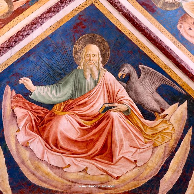 Magnifiche le decorazioni dell'abside e della cappella di San Girolamo nella chiesa di San Francesco a Montefalco, tra cui questo meraviglioso San Giovanni Evangelista di cui è autore Benozzo Gozzoli.
bit.ly/3pQ3yZ0
📷da IG di paolo.bononi
#umbria #umbriaculture