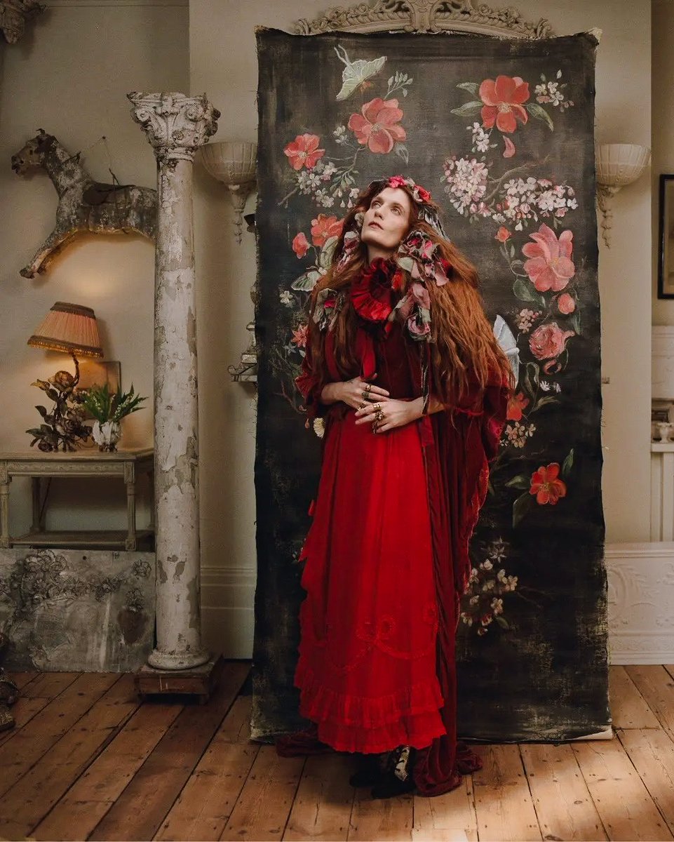 FATMFanClub's tweet photo. And I ride in my red dress
And time stretches endless https://t.co/EolDuie33W