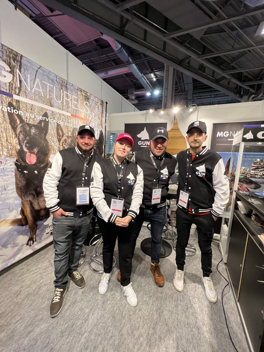 Bergermalinoisg's tweet photo. Salut les Gunners !
Nous serons présents sur le salon Paris animal show à Paris les samedi 12 et Dimanche 13 Mars.💪
Une belle occasion de se rencontrer, n'hésitez pas à passer nous faire un coucou.😊👋
#parisanimalshow #ParisAnim https://t.co/Y0s0krQPbq