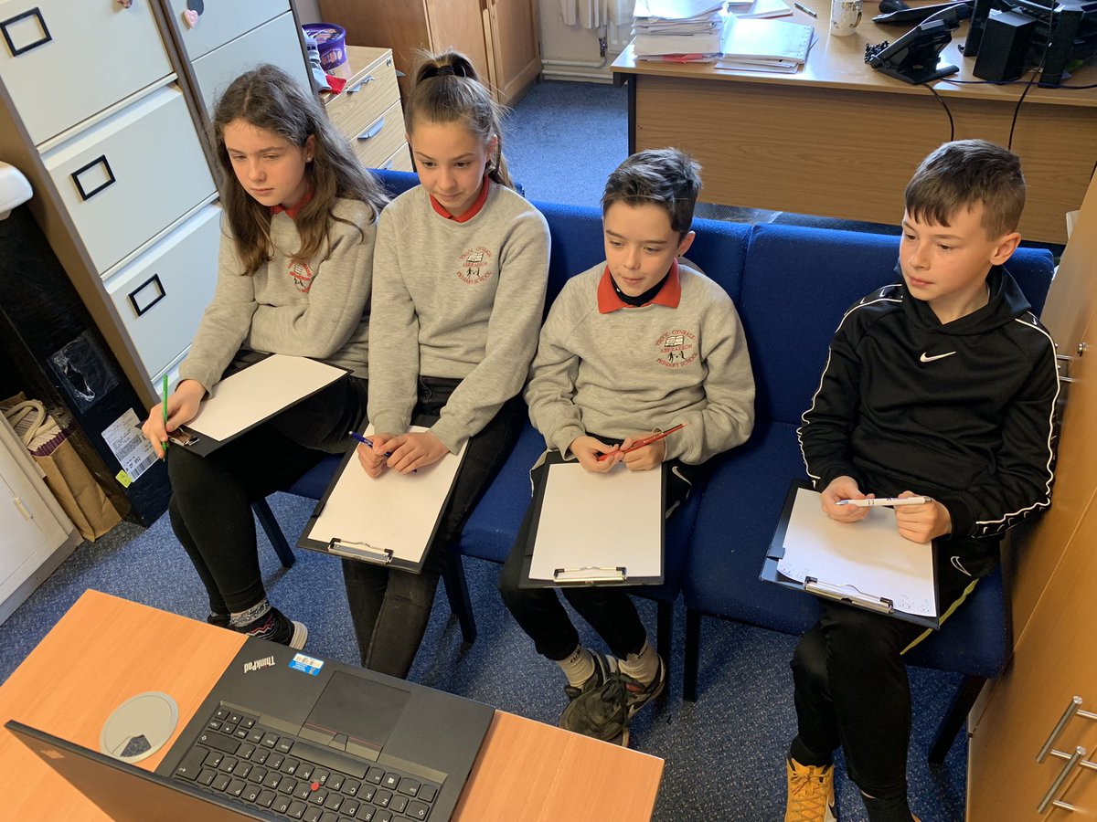 Tîm Cwis Dim Clem yn fuddugol yn y rownd rhanbarthol heddiw. Symud ymlaen i’r Ffeinal Cenedlaethol nesaf! <a href="/MICered/">Cered: Menter Iaith Ceredigion</a> #Aberaeron
Our Cwis Dim Clem team were successful in the regional round today and now move on to the National Final.