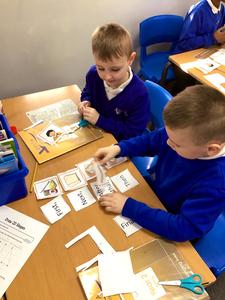 EPA_Y1_Y2's tweet photo. @DeltaEstcourt #EPAOctopus class are looking at how we sequence events when writing instructions #EPAWriting ๐ https://t.co/kCql1KUfDE