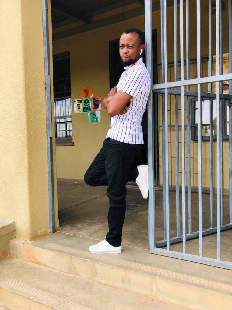BonnyRomanus's tweet photo. Its not that I'm smart, im just a skilled and trained professional in pointing out the OBVIUOS. https://t.co/OFErcDcBiI