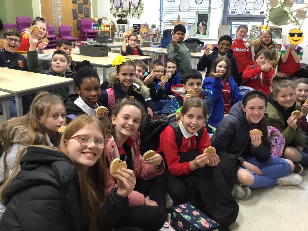 MrsJonesJPPS's tweet photo. Bit late but this was Class 6 celebrating St David’s Day last week, enjoying our Welsh cakes! @JubileeParkPS 🌟💜🏴󠁧󠁢󠁷󠁬󠁳󠁿 https://t.co/xFOCOrBDcc