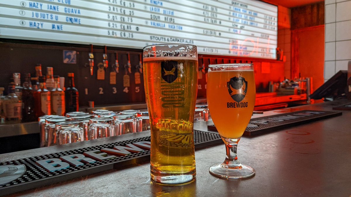 BreweriesOnTour's tweet photo. Breweries On Tour in London: Cocktail hour at @BrewDogSoho, and we're drinking a Punk IPA and a Valhalla Vacation sour.
Cheers, all! 
#HaveTravelWillBeer https://t.co/FBiwBdVS79