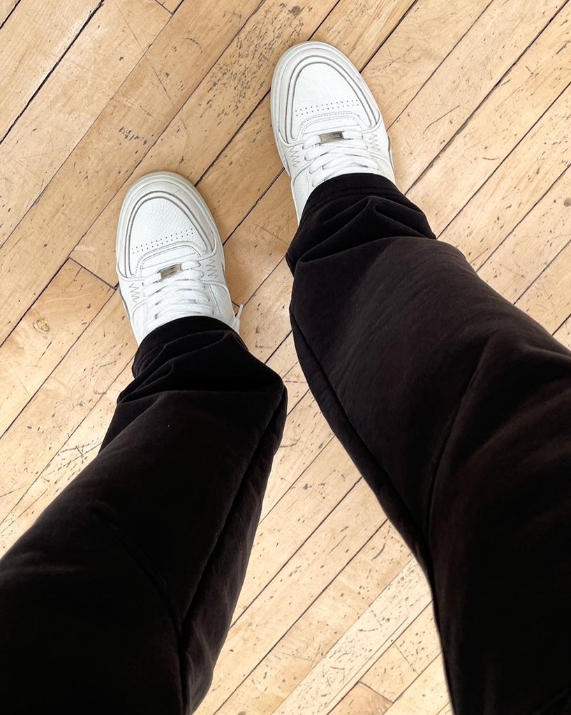 geoheaton's tweet photo. A new sweatpant fit. https://t.co/80IHVErrkj