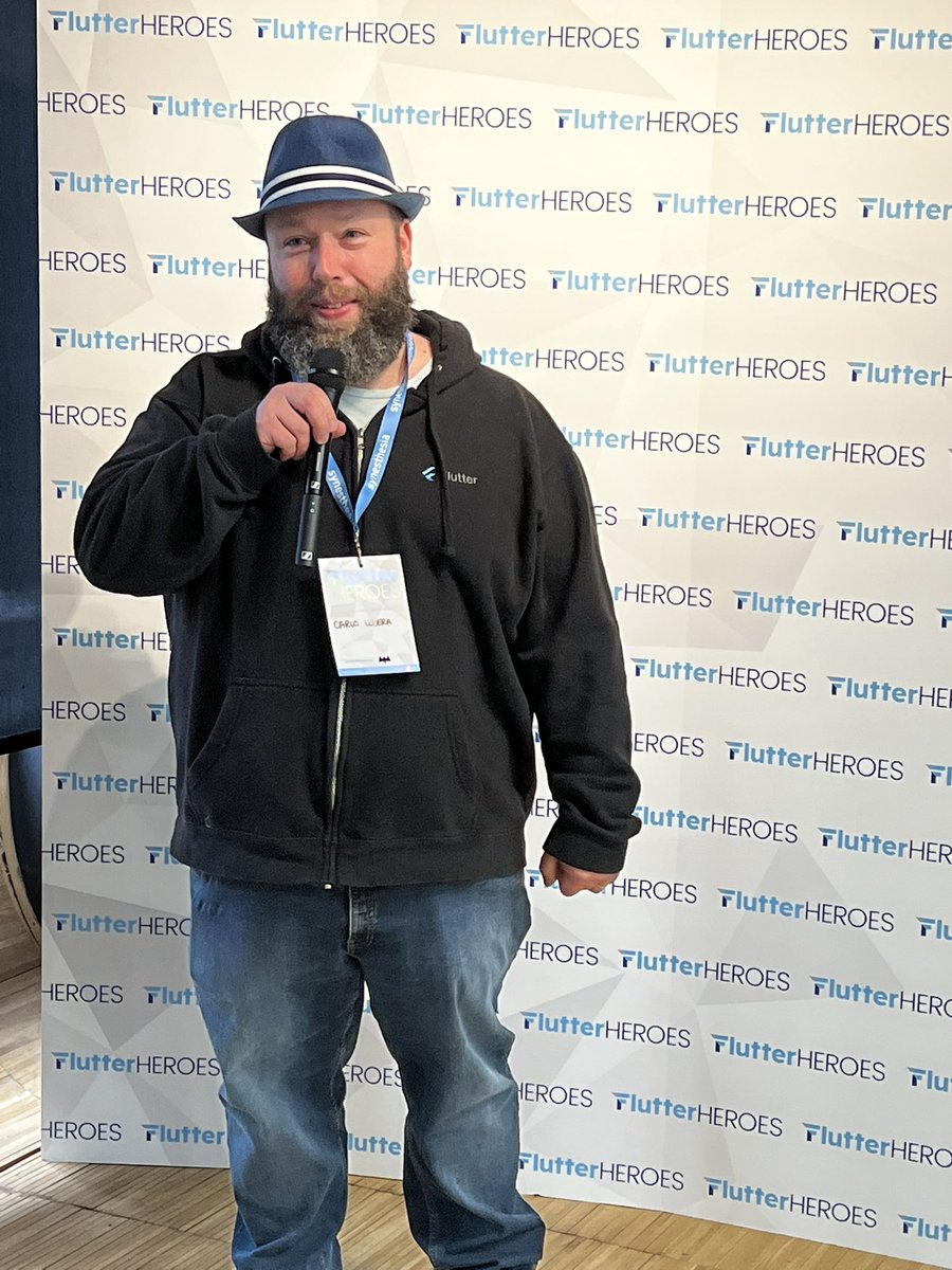 mosquitoman81's tweet photo. Like a (hat) boss! @flutterheroes @hat_droid #flutterHeroes #flutterFestival22 #italy https://t.co/5WK8PW1FTt