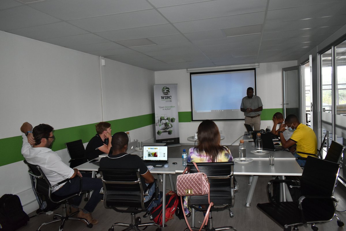 Load Shedding couldn't stop us with our WIBC Urban Agriculture Initiative, The board of Advisors sessions are underway for our Cohort 4 incubates.A worm Farmer takes the Stage #WIBC2022 #Agripreneurs #UAI #BusinessProposal #agriculture #AgriesMelisses #UrbanFarmers #UAI