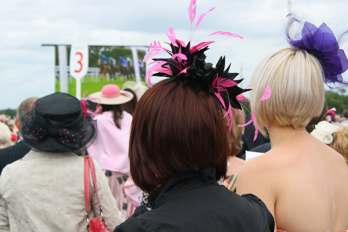 End Easter weekend at <a href="/KemptonParkRace/">Kempton Park Racecourse</a> 🏇

Take a trip to our hotel for the weekend, then enjoy #RaceDay, just 20 minutes away.