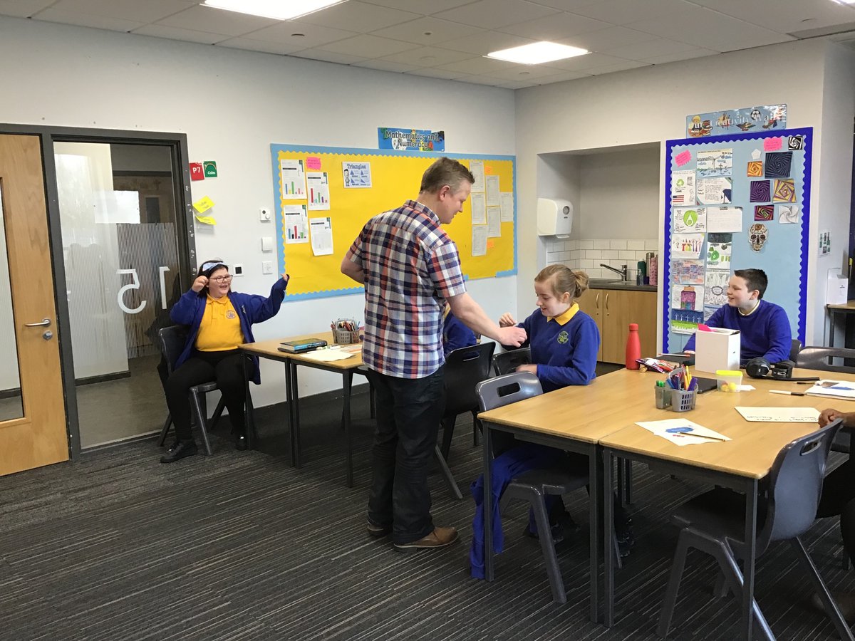 StBrendansYoker's tweet photo. P7a enjoyed a fantastic talk from Dr J. Butcher from Glasgow Caledonian University about his job in Food Science. We looked at protein sources 🦗 and  discussed how to get into a job in the Sciences.
@ScienceWeekUK @DYWglasgow @STEMglasgow @foodbioGCU @GCU_BIO #BSW22 https://t.co/4pLGVJC5Z3