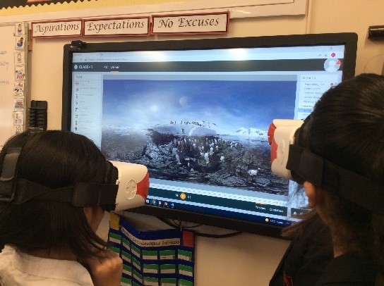 WjgsS's tweet photo. In Science this week, Year 6 researched how birds have different shaped beaks or bills for different uses. They used @ClassVR to observe different birds and their beaks. Due to natural selection, these birds have survived; this is survival of the fittest. https://t.co/VzrB0SSB91