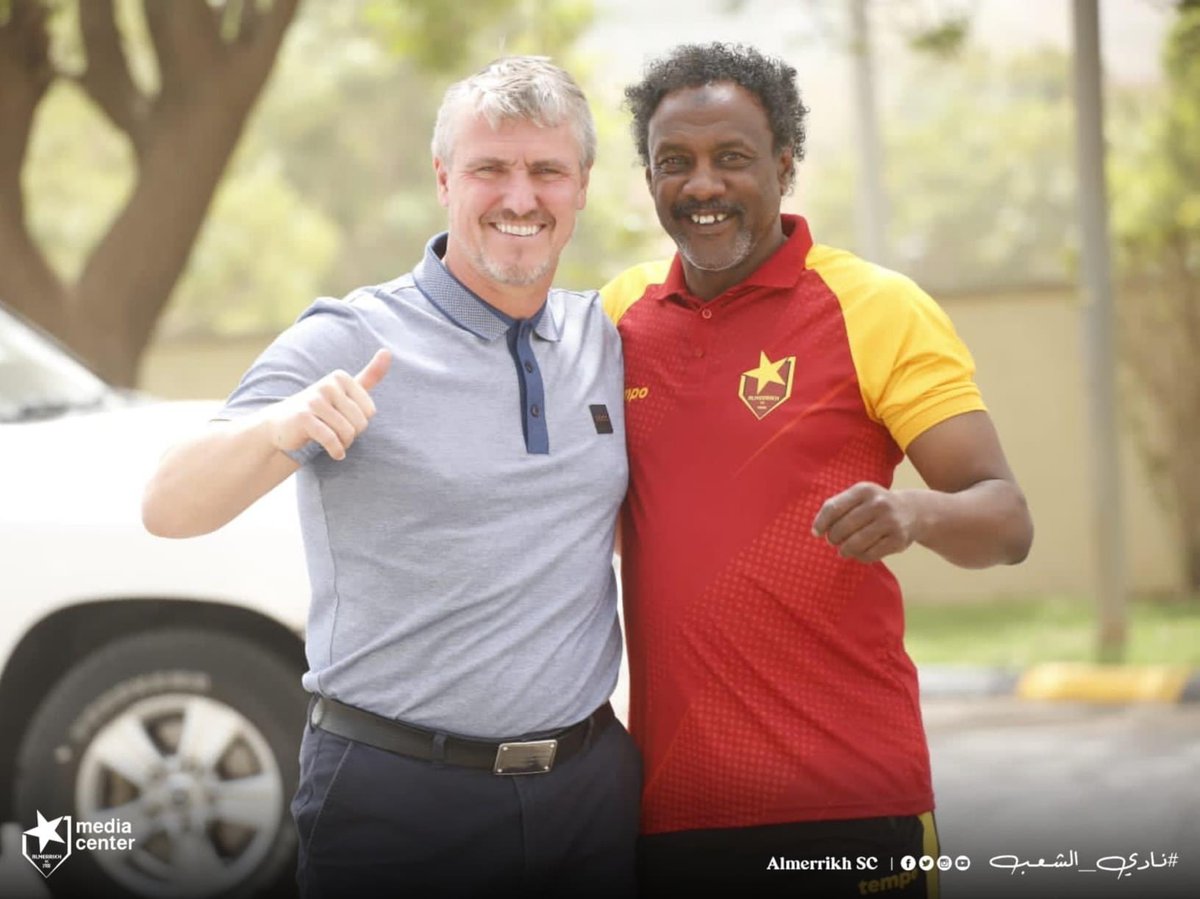 almerrikhSC's tweet photo. الكوتش 🔥🇻🇳
#المريخ https://t.co/BTL7rLh264