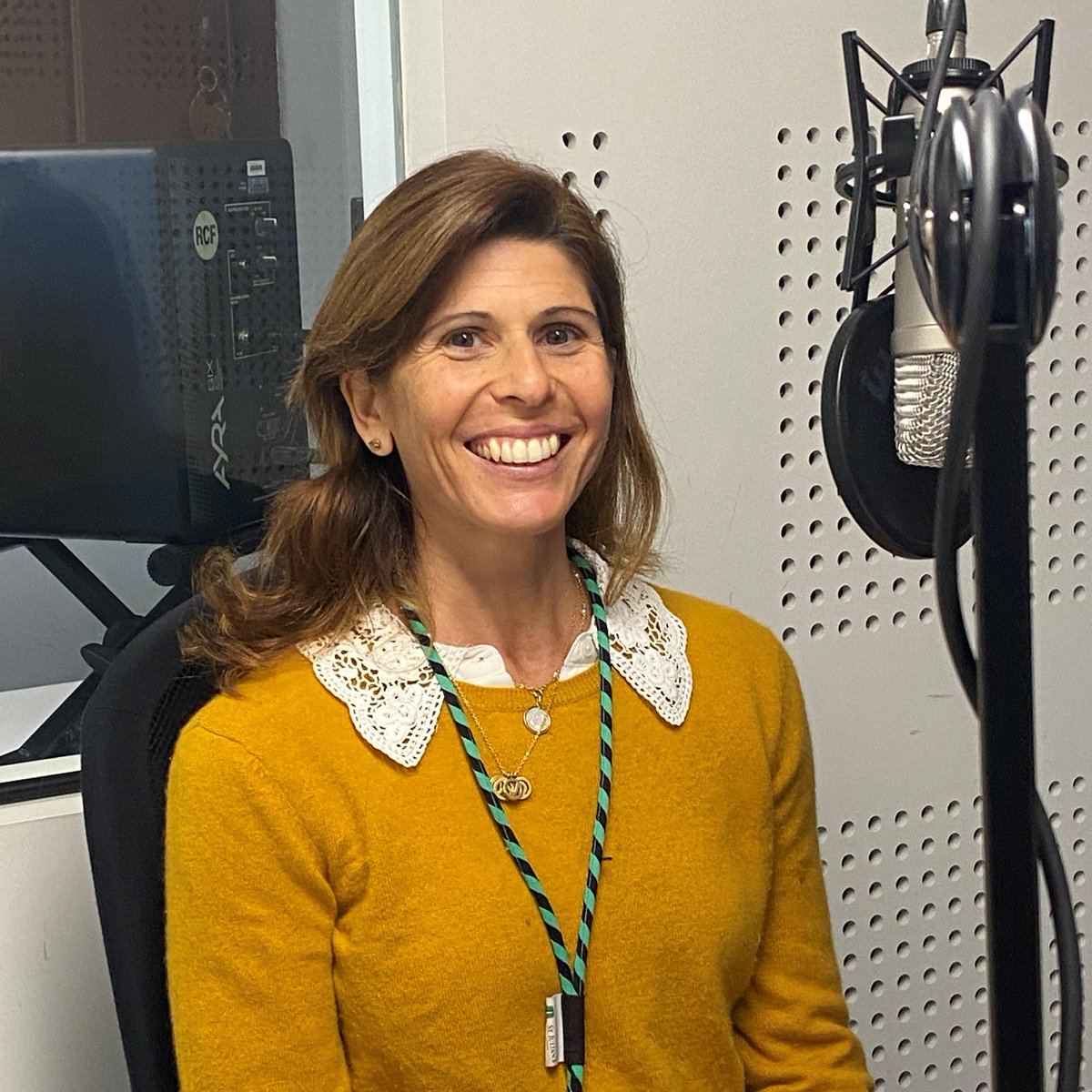 StJuliansLisbon's tweet photo. Listen here https://t.co/xxENfqNlSI to Ms Mariana Almeida, Head of the Performing Arts and Design Faculty at St. Julian's School, talk about the importance of the arts in our curriculum.
#TheJoyOfLearning #podcast https://t.co/1aA57noYQq
