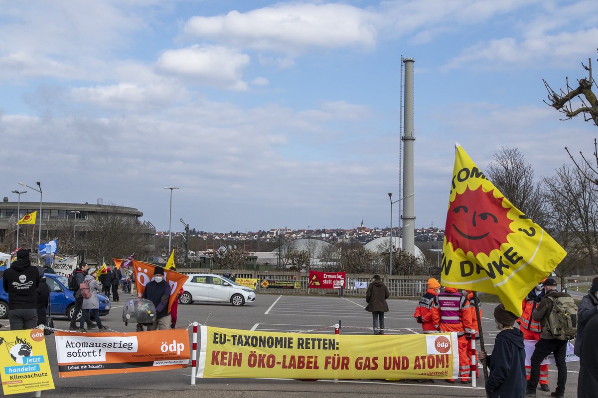 Jue_Baumeister's tweet photo. #Atom und #Gas raus aus der #EU-Taxonomie!
#Erneuerbare ausbauen statt #Laufzeitverlängerung für #Kohle und #Atomkraftwerke! https://t.co/Rhr8Wflv2C