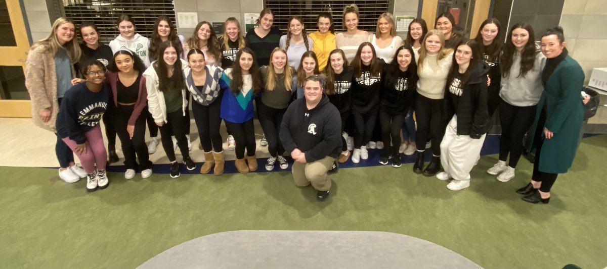 AbingtonGbb's tweet photo. Great banquet last night celebrating our Abington girls basketball 21-22 season. A lot to be proud of, including having a freshman team for the first time in over a decade! Thank you parents &amp; players, especially seniors Olivia Maguire, Elizabeth Campbell &amp; Sydney Brundage! #GWP https://t.co/MWrRzbDsdy