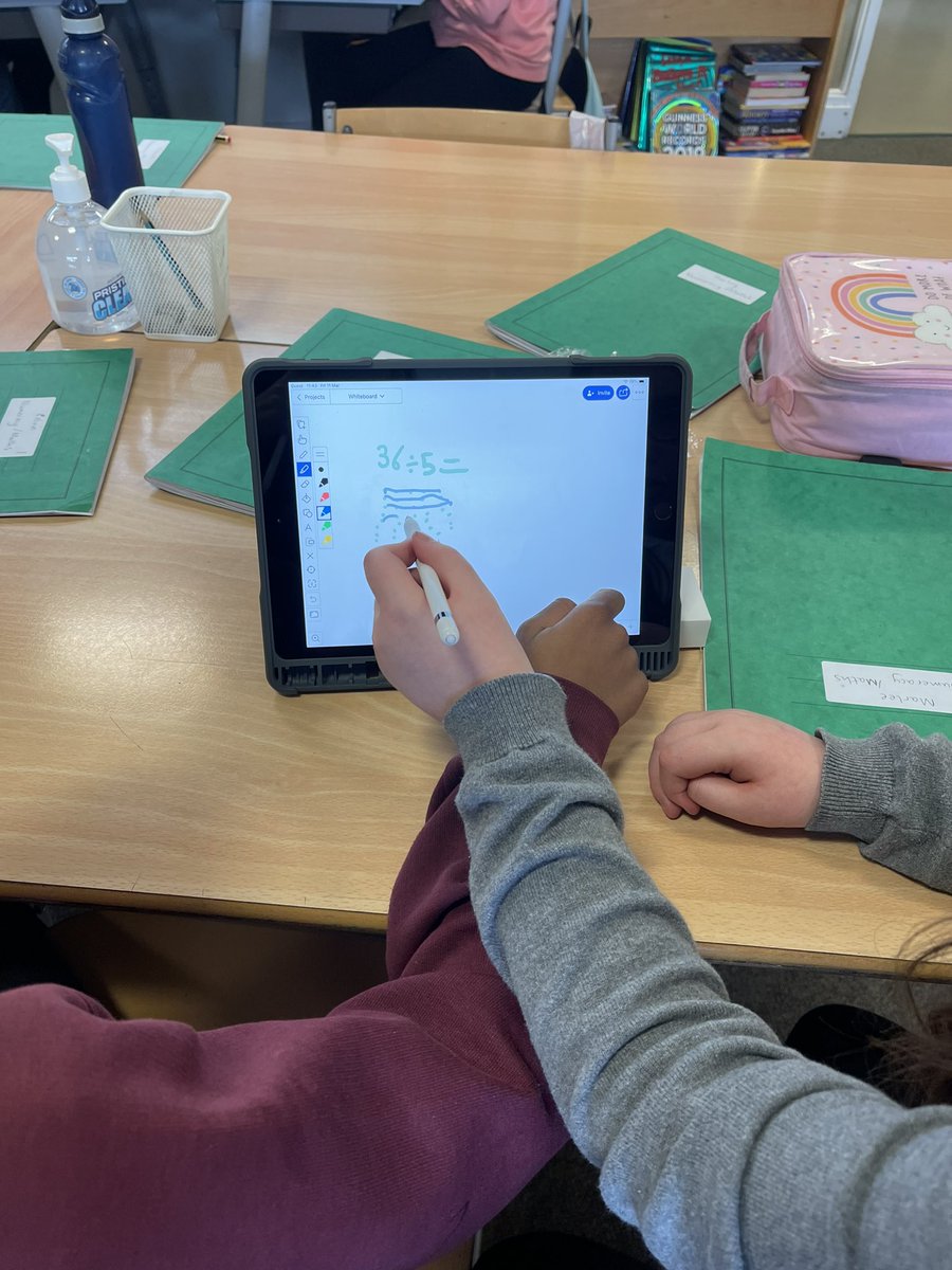 Miss Innes ๐๐ tweet media