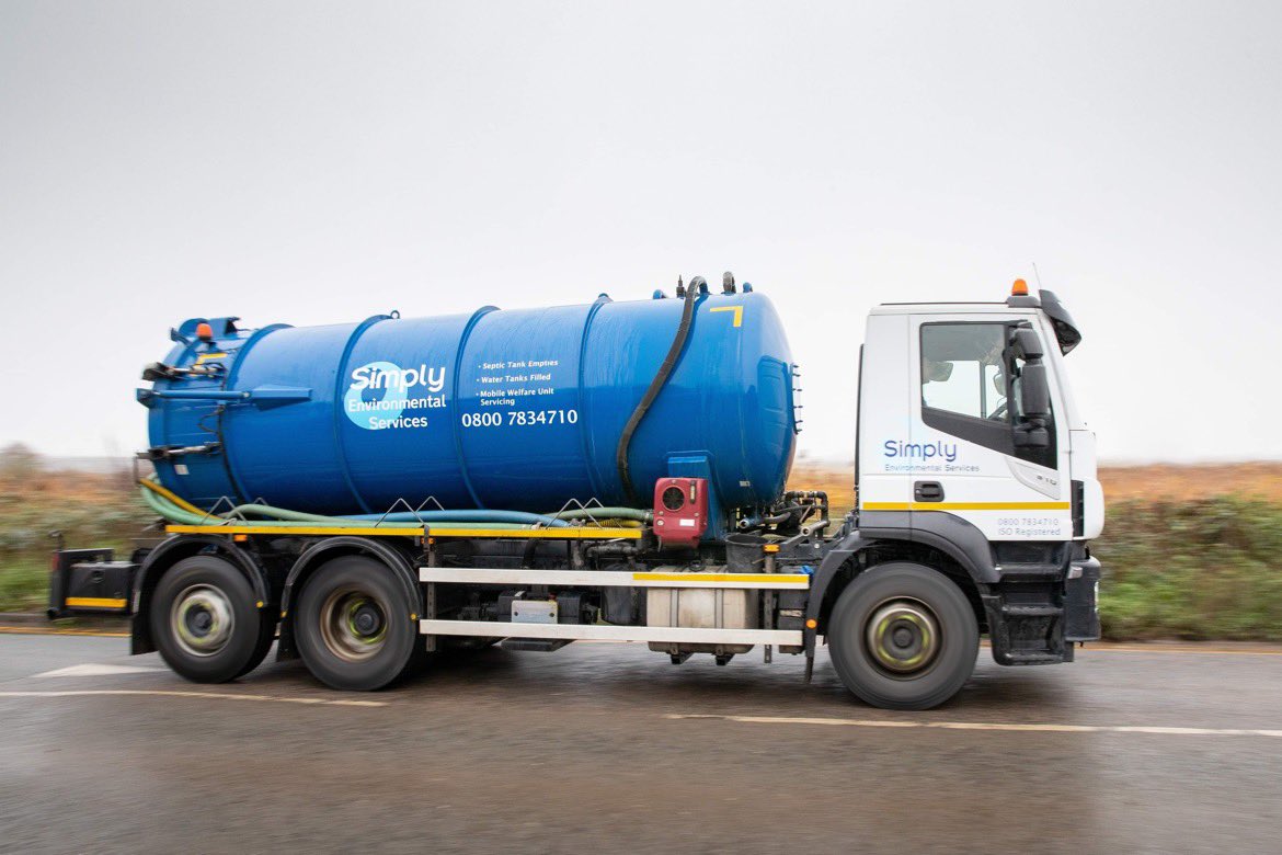 SimplyHireLtd's tweet photo. We are super excited to announce that we have teamed up with @GroupMainstream to provide our #ServiceDrivers with #training so that they can qualify as Class 2 #HGVDrivers. π https://t.co/Aog4K8HZo8