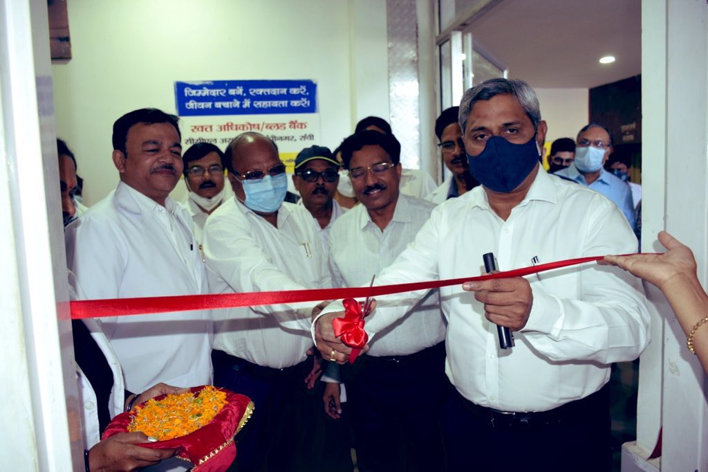 CCLRanchi's tweet photo. Donate Blood, Save Lives…

#TeamCCL organised #BloodDonation camps at central hospital Gandhinagar, Dhori and Bhurkunda. Over 100 units of blood was collected in the camps which was organised as a part of #AKAM iconic week celebration.

#CclCsrInitiave
#AzadiKaAmritMahotsav https://t.co/NNi2Sm880L