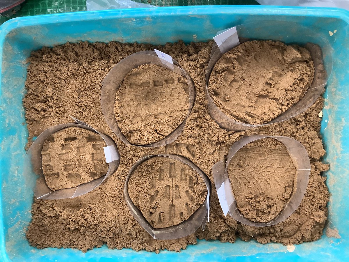 NewMillJrSchool's tweet photo. We have created our own tyre tracks in sand and learned how to take a cast for identifying different vehicles. #NMJSscience https://t.co/ERklWL3nWZ