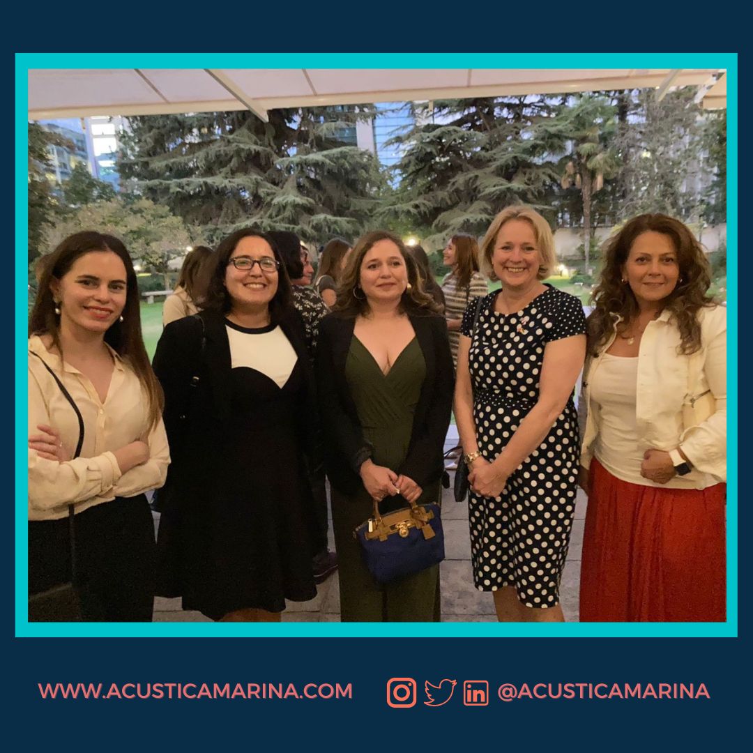 Agradezco a la Embajada Británica en Chile <a href="/UKinChile/">UK in Chile 🇬🇧🇨🇱</a> a la embajadora <a href="/LouiseADeSousa/">Louise de Sousa 🇬🇧</a> y la Ministra <a href="/vickyford/">Vicky Ford</a> por invitar a las mujeres de <a href="/AcusticaMarina/">Acústica Marina</a> a compartir y celebrar el lanzamiento del “Advancing Chilean Women’s Participation in UK Trade”. #WomenMonth