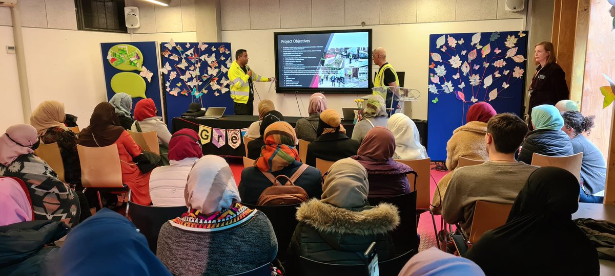 ideastores's tweet photo. 🍃#GREENWEEK2022🍃

Our #GreenWeek event at Idea Store Whitechapel has begun! 

We've got eco-friendly information stalls from local organisations, including @sunnyjarecohub, @Bromley_by_Bow &amp; @Bikeworksuk - as well the Mayor's High Street Clean Up team from @TowerHamletsNow! https://t.co/jhwtMZqXIt