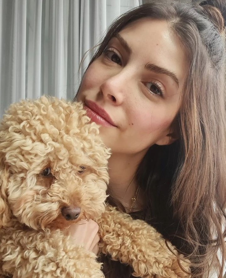 Ne tatlısınız
Güzel bir kadın @BaysalDeniz 
Sizi çooooook seviyorum ❤️💕