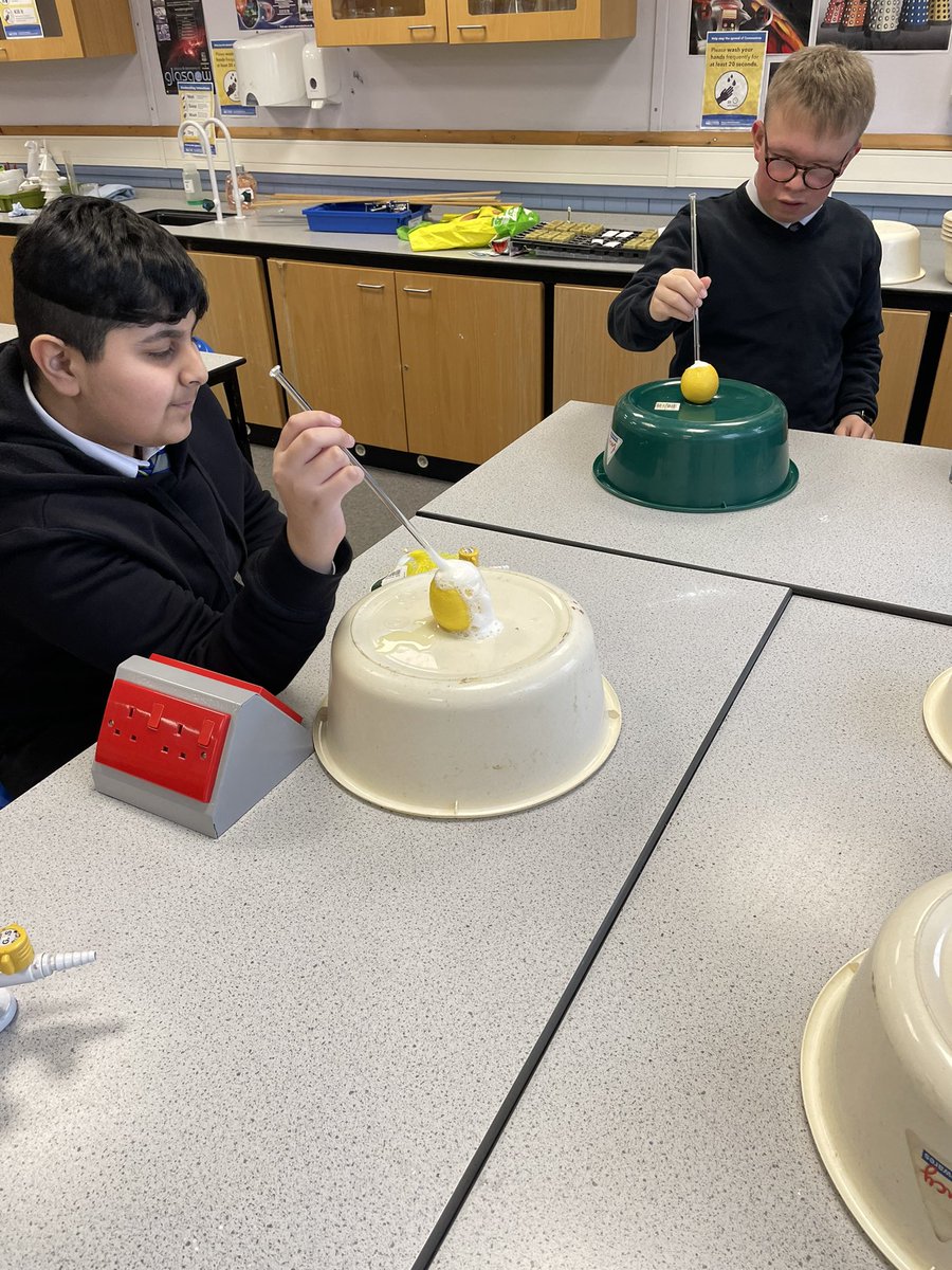 MorganSfL1's tweet photo. This morning in Science the ESA boys planted some seeds and then we made some erupting and frothy volcanoes with lemons! What a smashing science lesson! 🤩🌋💥 #ESAScience #VolcanicLemoms #MorganESA #Nurture @morganacademy1 https://t.co/prwuk12BVu