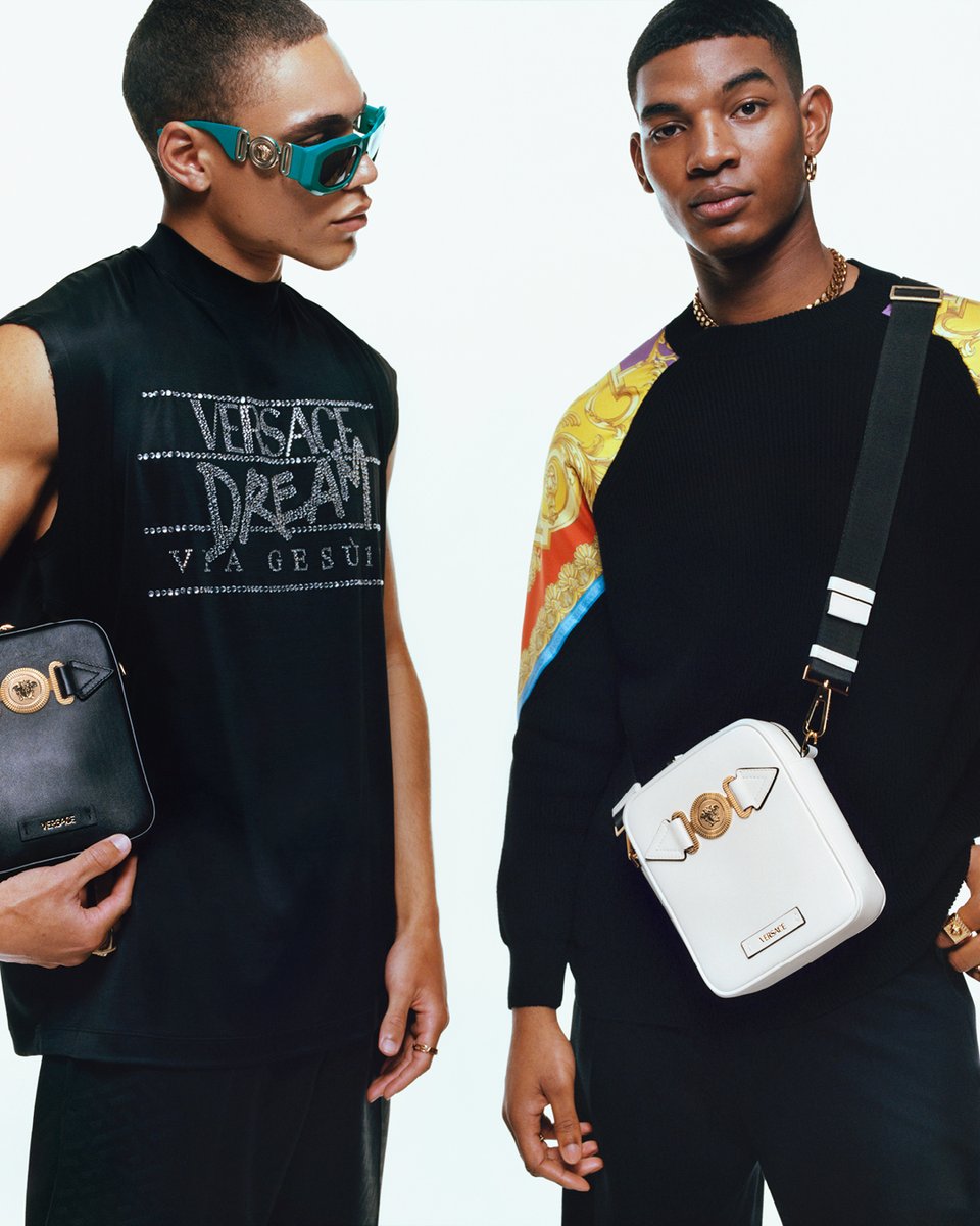 Versace's tweet photo. The golden Medusa Biggie hardware across signature shades and new pouch bags for #VersaceSS22.

Now at: https://t.co/YEmbPCk2PK

#VersaceBiggie https://t.co/1vvkpZUN0H