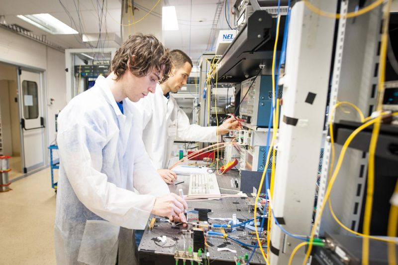 Discover a new way to learn #Communications technologies and services at <a href="/PoliTOnews/">Politecnico di Torino</a> granting yourself a job in this constantly evolving market!  #BigChallenges  
didattica.polito.it/laurea_magistr…