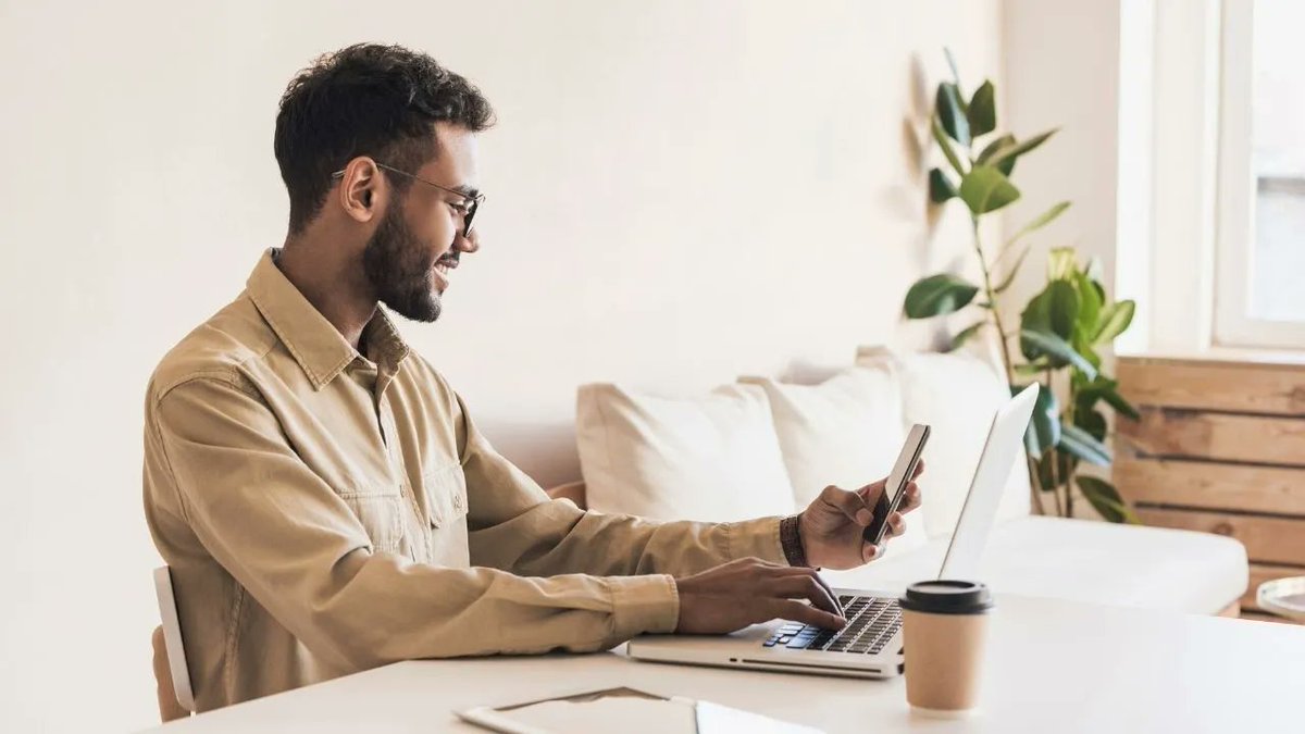 CMIRANDA68's tweet photo. #HybridWork ha hecho que la ubicación de la oficina sea un factor menos importante para retener y atraer talento, especialmente cuando tiene soluciones de espacio de trabajo digital bien pensadas. #SocioCitrix https://t.co/mrOD4RGY9O https://t.co/T3RUGcX7ei