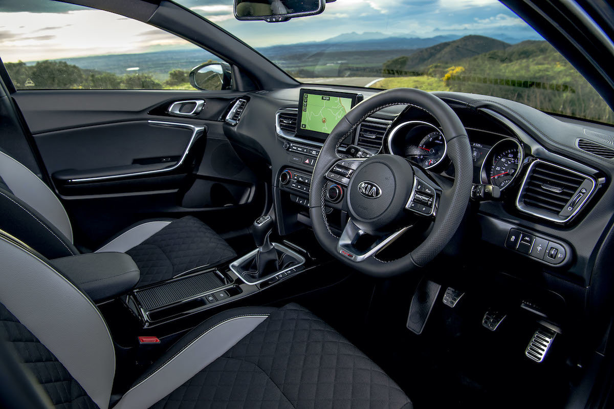 CarGurusUK's tweet photo. The Kia Proceed 🙌🙌
Although boasting style in abundance, Kia’s highly refined Proceed is a good chunk of change more expensive than the company’s own slightly more practical Ceed Sportswagon (SW).
➡️ Read full review: https://t.co/opwAK4ZUNG
@KiaUK #KiaProceed https://t.co/xaAbAlcflb