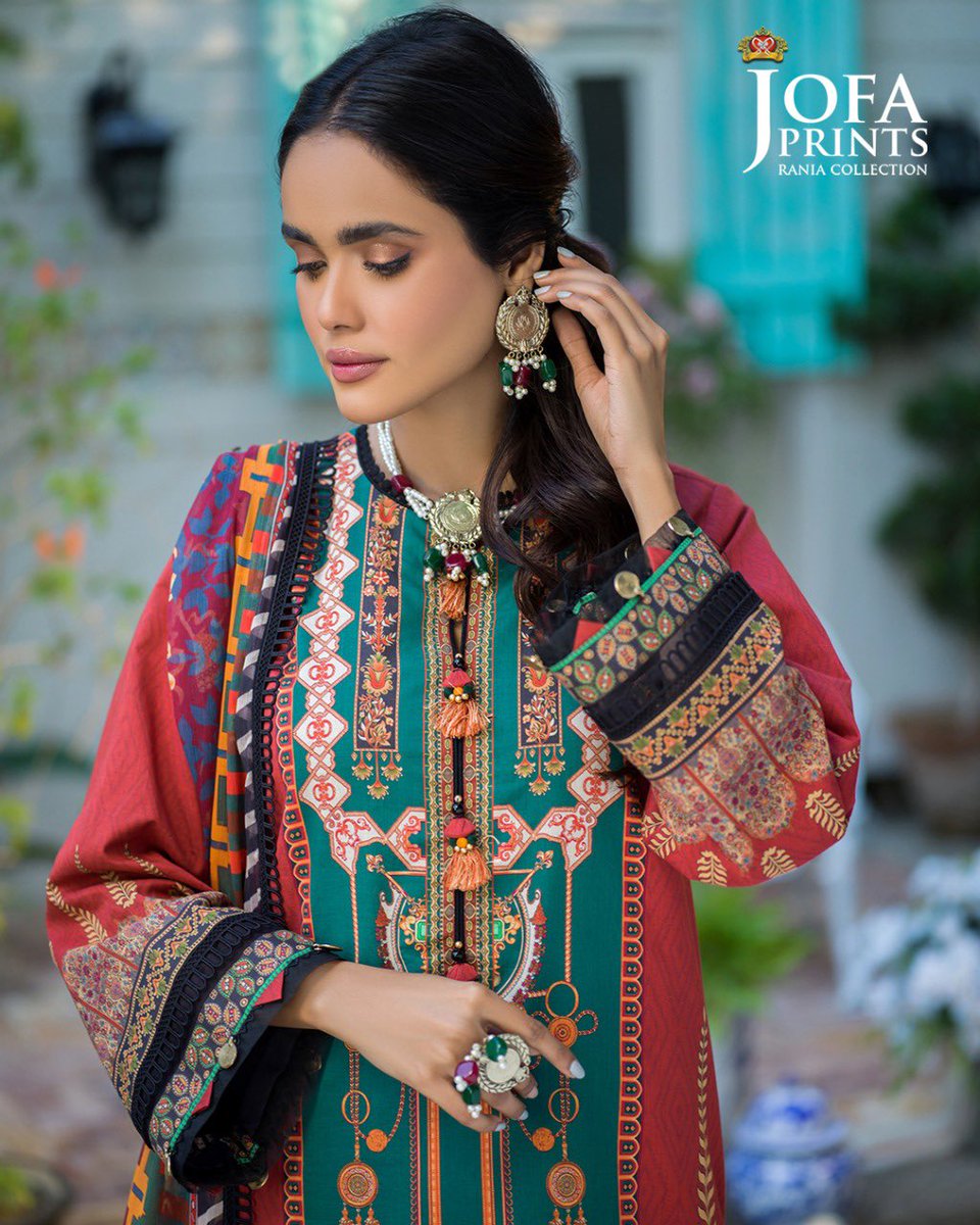 asimjofa's tweet photo. Feel the Spring vibe in this rust and green outfit from Jofa Prints 
Pre-book RANIA now from https://t.co/5r8fs8ZOOn 
#AsimJofa #IWearAsimJofa #RaniaCollection #JofaPrints #SpringSummer22 #Unstitched #Printed #Lawn2022 #AsimJofaLawn https://t.co/cfqzsiKI0k
