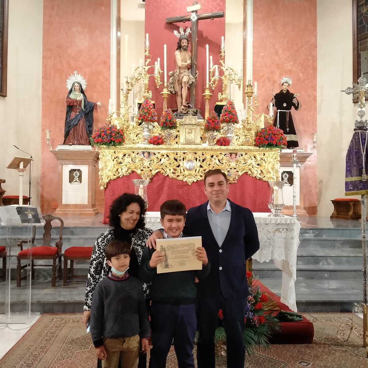 hdaddelsol's tweet photo. ✨Desde la hdad agradecemos a Jesús por la manera que ha tenido de expresar a esta corporación mediante su magnífico dibujo. Así como damos la enhorabuena a sus padres por la educación,bajo los valores cristianos, que dan a sus hijos. Que Ntros Stos Titulares os protejan siempre. https://t.co/xln0oLtSZS