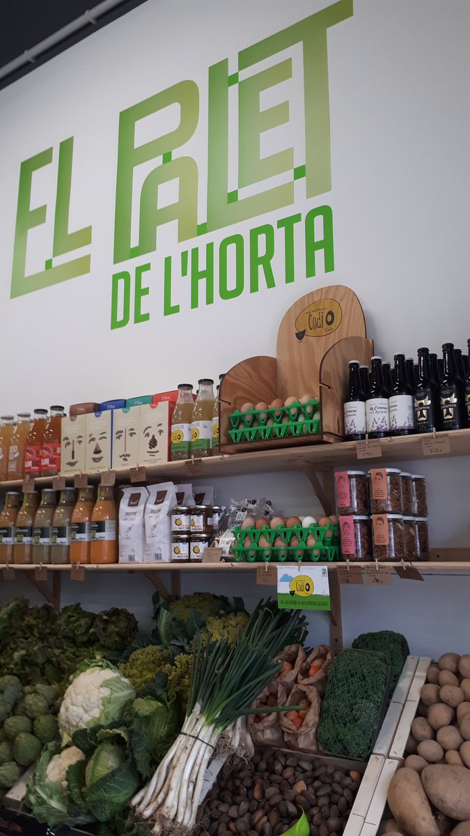 blancasalroc's tweet photo. Avui s'inagura #elpalet @BALleida un projecte que vetlla per distribuir aliments de manera #sostenible i per afavorir l'#alimentaciósaludable de persones en risc d'#inseguretatalimentària Gestat amb @OriolBerenguer  @mathew_avva Quina felicitat enmig d'un món desordenat! https://t.co/rDxTFMcXVe