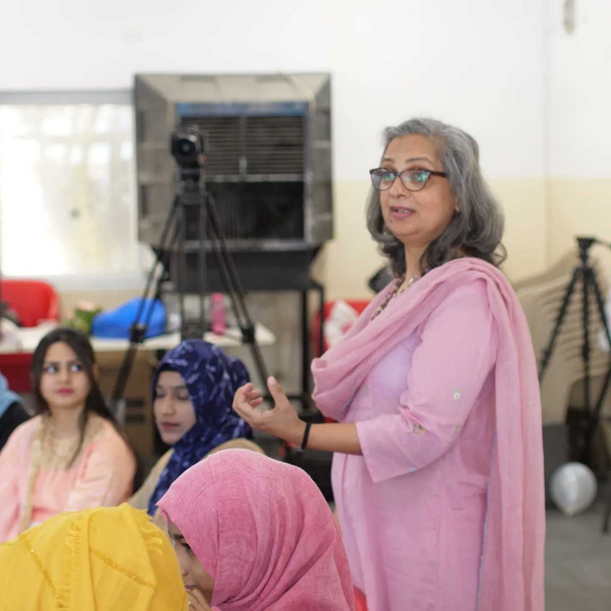 Safaindia's tweet photo. It was a fun filled day at @Safaindia. We laughed, smiled, cried and shared all our emotions without any boundaries. It's all positive vibes across the hall and through out the day.
#womensday #internationalwomensday #womensdayweek #womenforwomen #safaindia https://t.co/salFxjlRQQ