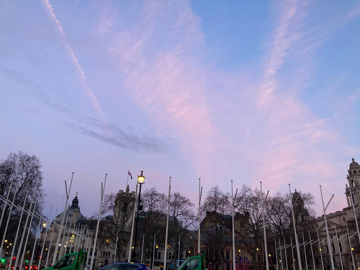 beyondfft's tweet image. Day 6 of Beyond Fossil Fuels Together Vigil dawned fair &amp;amp; so far we’re staying dry despite City of Westminster pavement washing  @UKParliament greeting MPs, Lords, Workers of🌍 &amp;amp; school tours, sharing our message #BeyondFFT @CClimateAction @DoctorsXr @XRebellionUK @JustStop_Oil