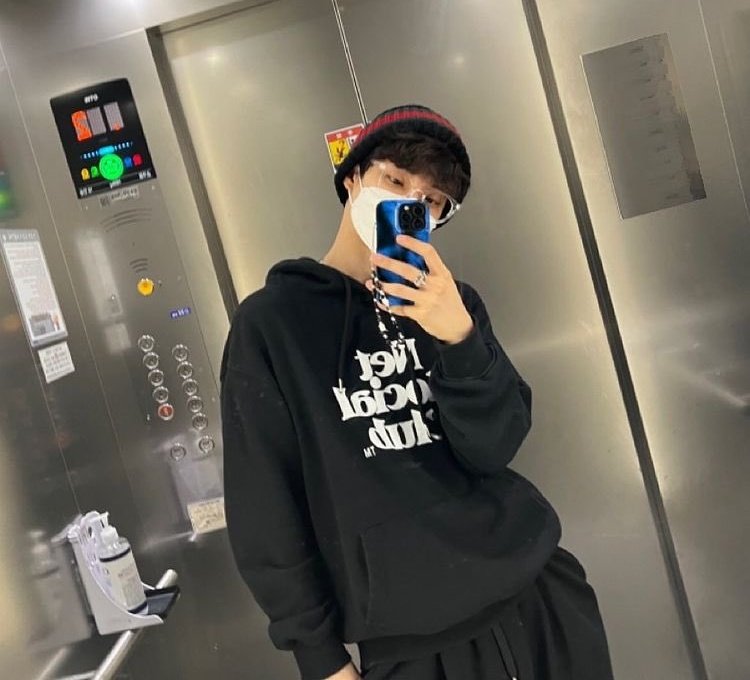 cchsource's tweet photo. thinking about kyunyu ♡ https://t.co/nt8J5c1Ty4