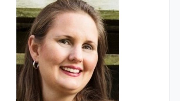 FCPSelscienceTS's tweet photo. Congrats 2 Celebrity Spotlight Vanguard Alumnus @bhunter74 earned her masters degree in School Librarianship and an FCPS Star Award."Since I had so many experiences with challenging myself &amp; failing forward through Vanguard,I had confidence knowing that I could take risks." https://t.co/fpUoFYh1rO