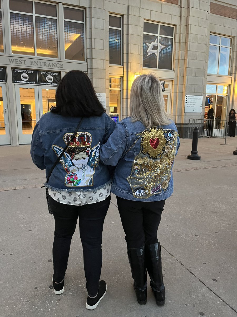 ceciliamewa's tweet image. Doble Patch Appliqué by Sra. De Mewa We Love them, they are casual but super elegant at the same time #PatchesFanArt #patchApplique #workofart #casual #Elegant #treschic