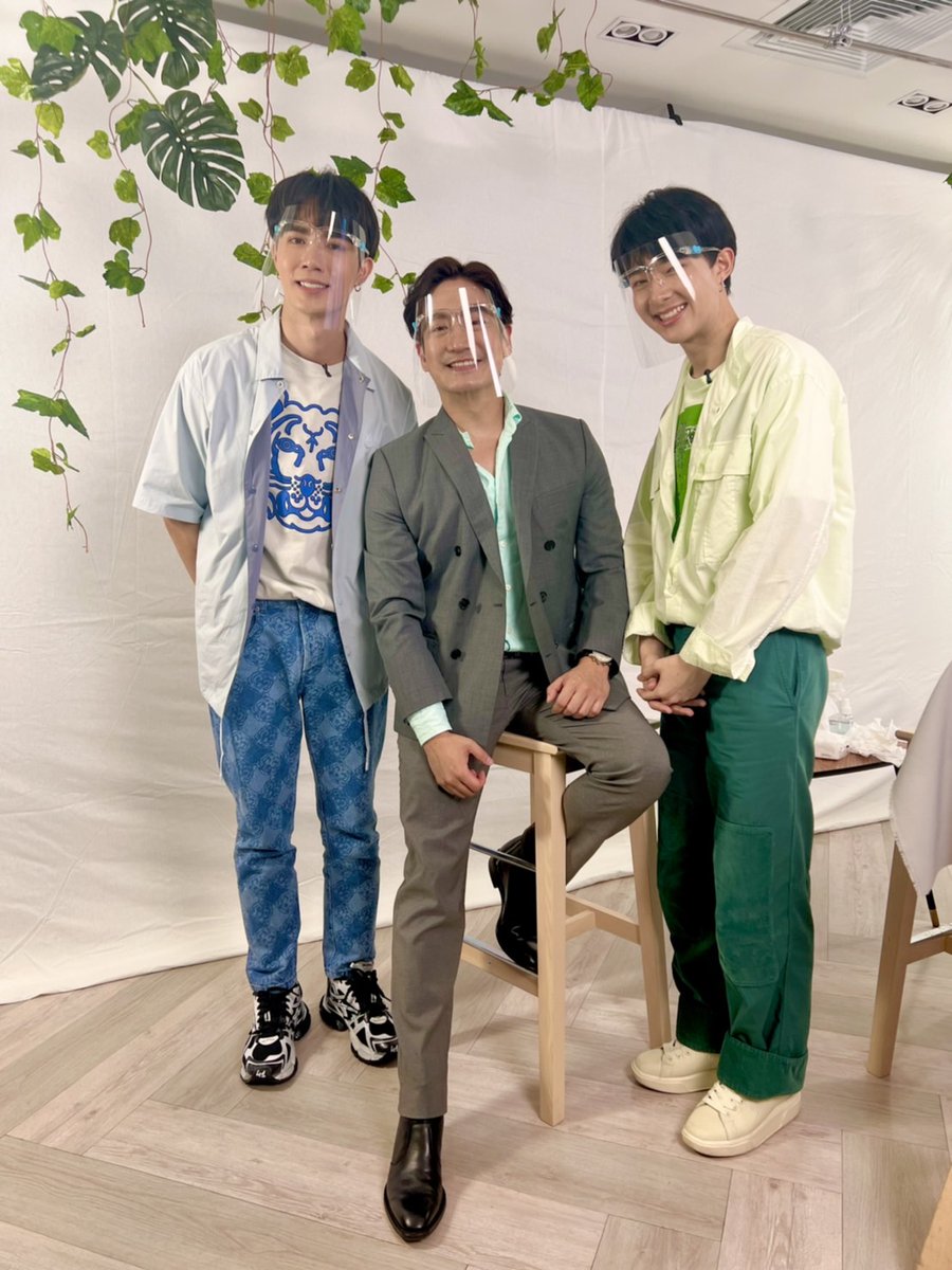 SmithSkincare's tweet photo. จบ Live ในหัวข้อ ‘Summer นี้ไม่มีสิว’ แล้วนะคะ สา���ารถดูย้อนหลังได้ที่ FB : watsons th นะคะ 
ต่อไปใครที่มีสิทธิ์ร่วม Exclusive Live เตรียมตัวให้พร้อมน้าาา https://t.co/aIBEb6esyo