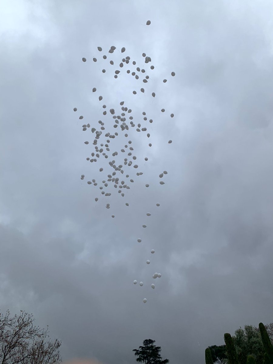 Sup_Policia's tweet photo. 🛡En este #11marzo debemos impedir la revictimización, no podemos legitimar 50 años de #Terrorismo y trabajaremos para acabar con actos de reconocimiento de los terroristas, asesinos de 189 #policíasnacionales que recordamos en este #DiaEuropeodelasVictimasdelTerrorismo https://t.co/kcCqAYSDj3