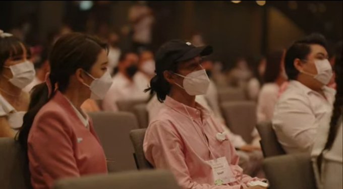 “น้องโมเคยบอกพี่เอว่าฝากเบิร์ดด้วย ตอนนี้ถ้ามีอะไรให้น้องเบิร์ดทำได้ พี่เอก็จะช่วย แต่โทรคุยพี่ซูซีที่สนิทน้องเบิร์ด เขาบอกเบิร์ดไม่เอาอะไร เขาบอก ถ้าเสร็จงานเขาก็ไปแล้ว เราก็ยิ่งสงสาร อย่าใช่คำว่าสงสารเลย ใช้คำว่าเอ็นดูเขาดีกว่า” #แตงโมต้องได้รับความยุติธรรม