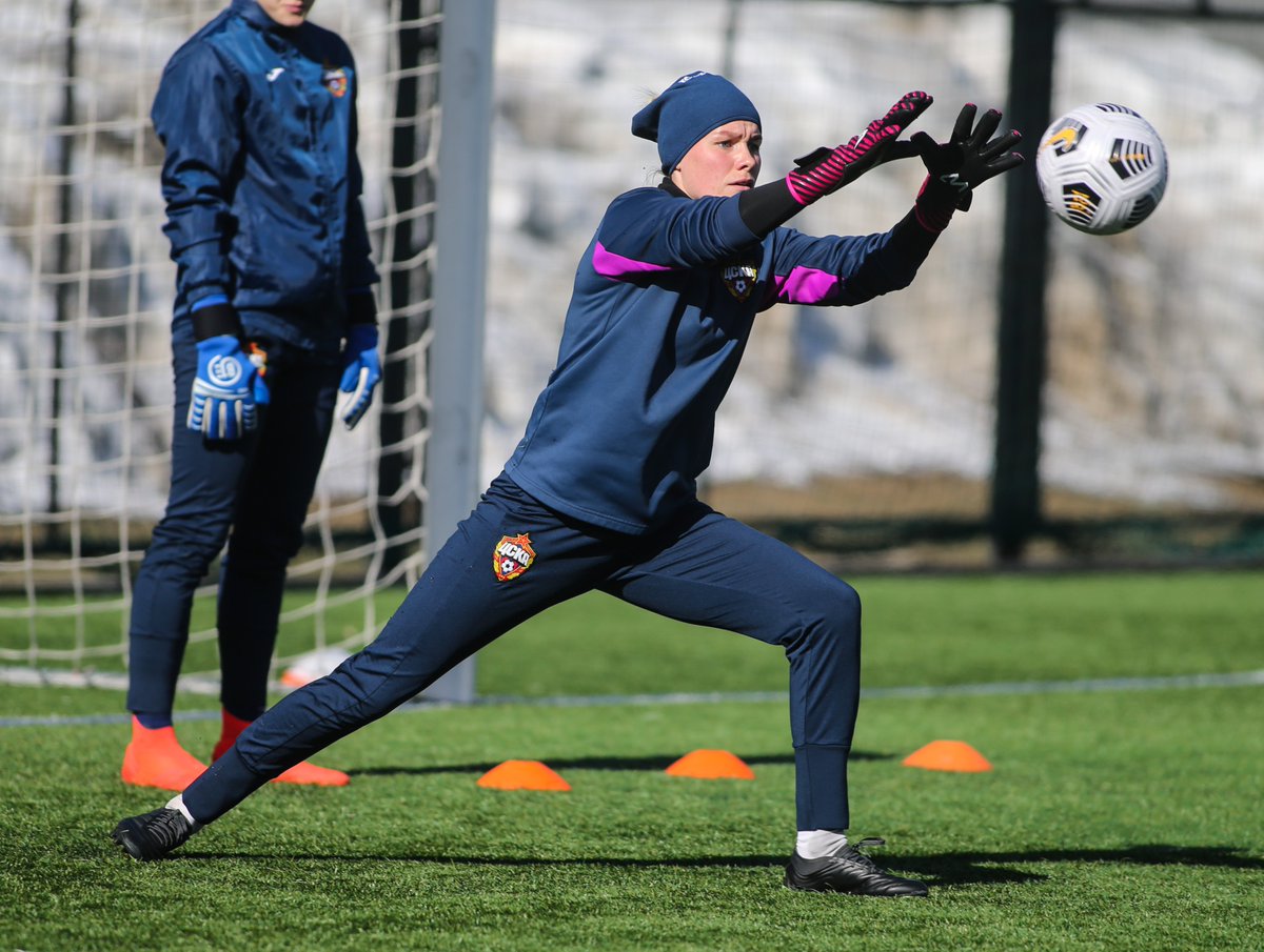 До старта нового сезона всего два дня!

Сегодня наша команда провела интенсивную тренировку на стадионе «Новые Химки».

Делимся с вами фотокарточками.

Больше, как всегда, на нашем сайте: wfccska.ru/media/photo/tr…