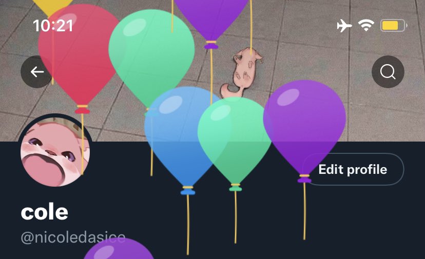 nicoledasice's tweet photo. balloons and cake. 
also, welkin giveaway!

- two (2) winners
- just retweet
- codashop

no ga accounts please.
will draw in 20 hours! https://t.co/73WS0fg0UM