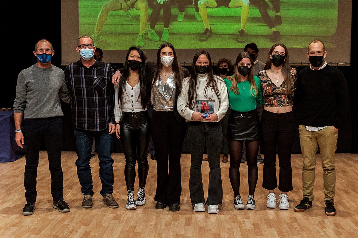 Ahir a la nit es va fer el reconeixement als nostres esportistes i als socis que van fer 25 i 50 anys a la nostra entitat. Moltes felicitats a tothom. #terrassapower